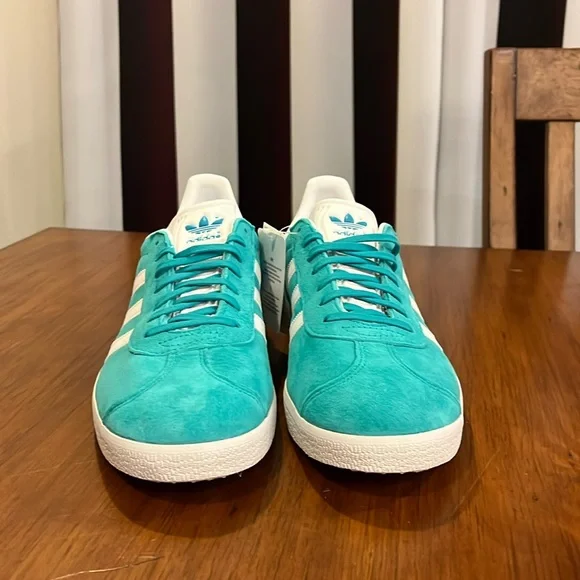 Adidas Gazelle Shoes Sneakers new EE5510 Hi-Res Aqua white Men’s Size 11